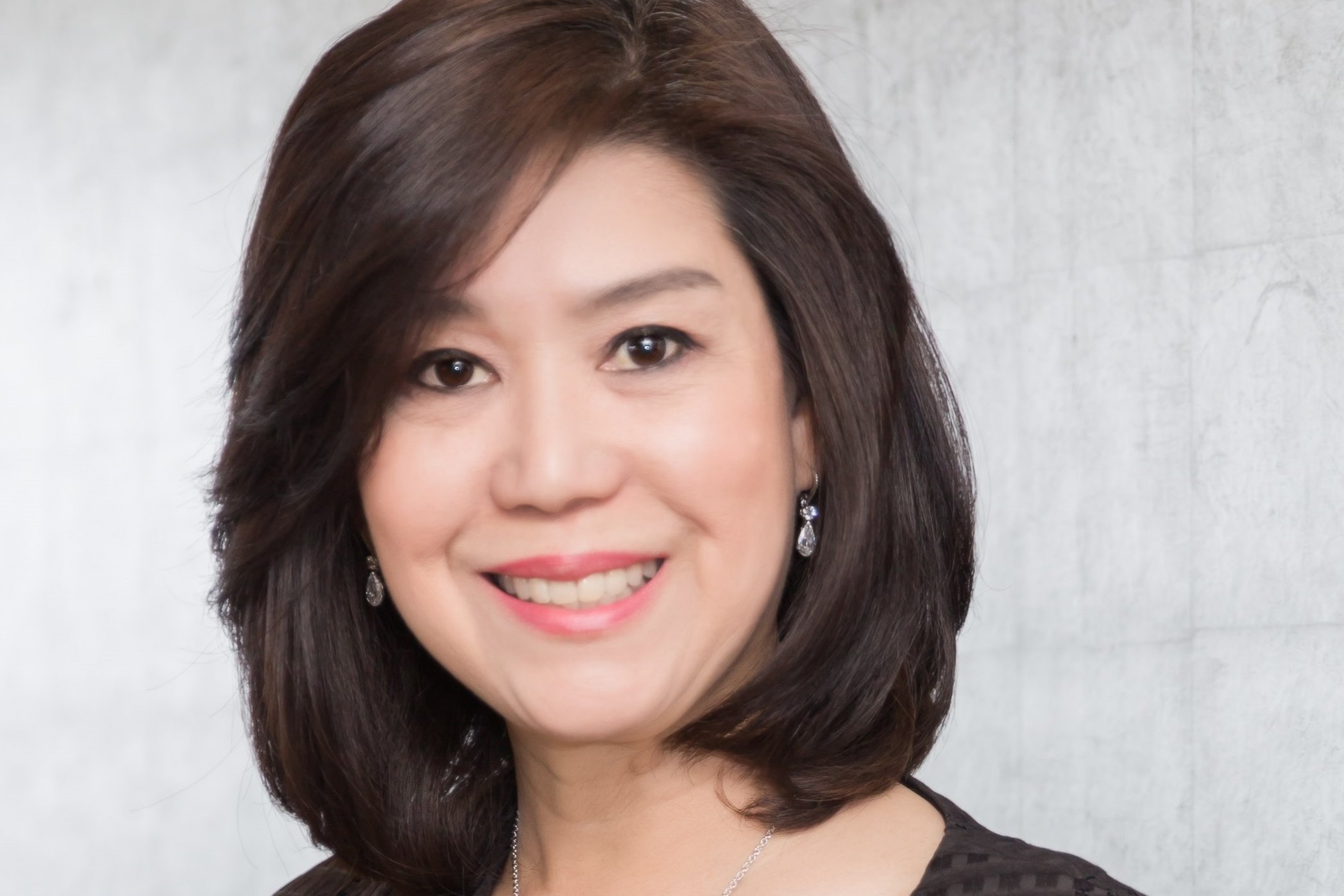 คุณนุสรา (อัสสกุล) บัญญัติปิยพจน์ นายกสมาคมประกันชีวิตไทย
