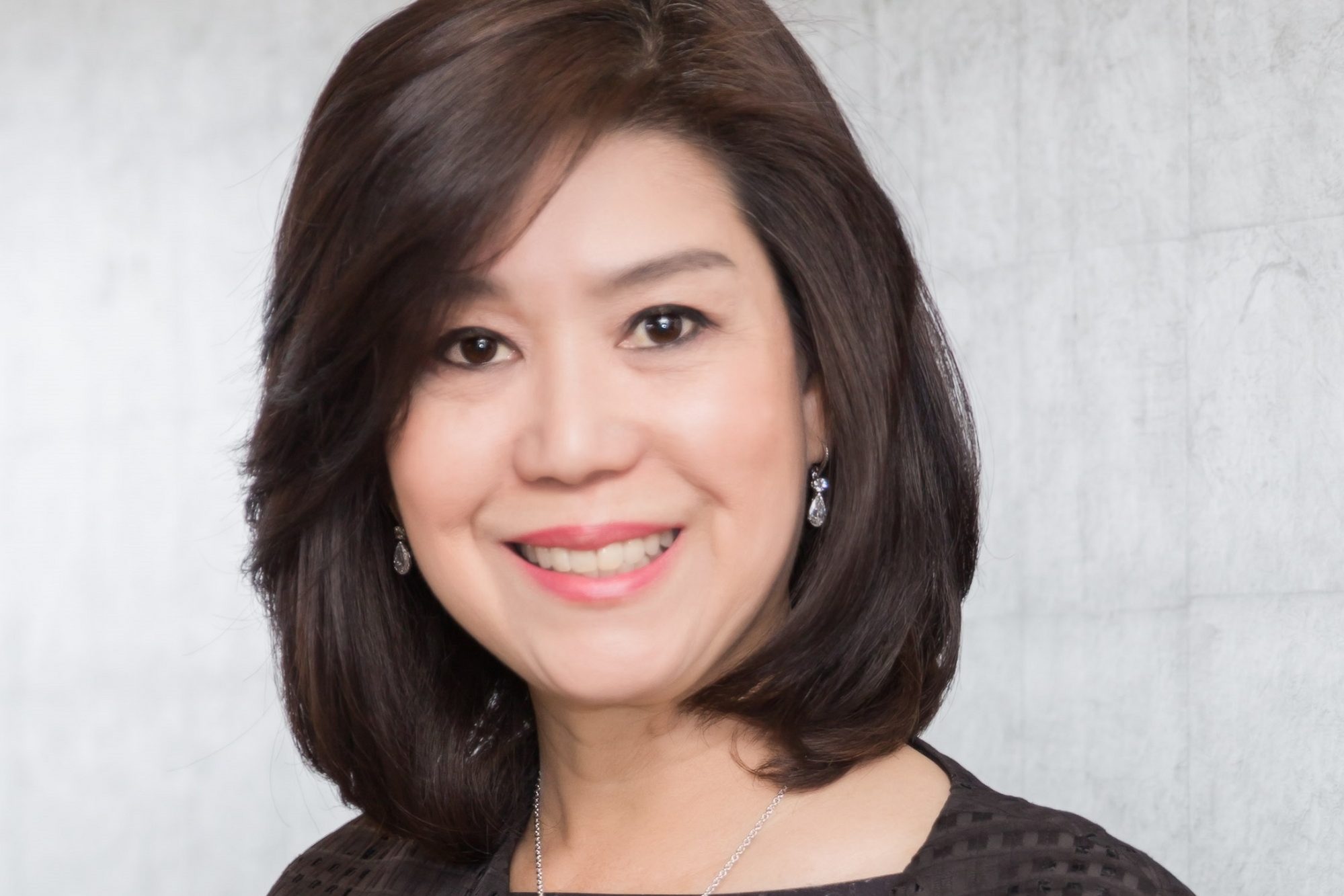 คุณนุสรา (อัสสกุล) บัญญัติปิยพจน์ นายกสมาคมประกันชีวิตไทย