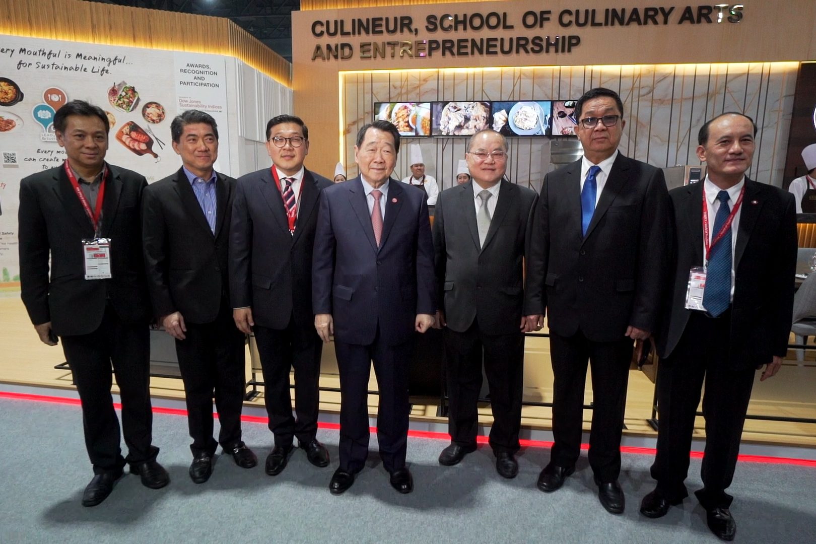 ภาพท่านประธาน