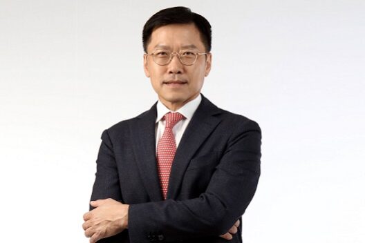 Lee Yuan Siong 011122