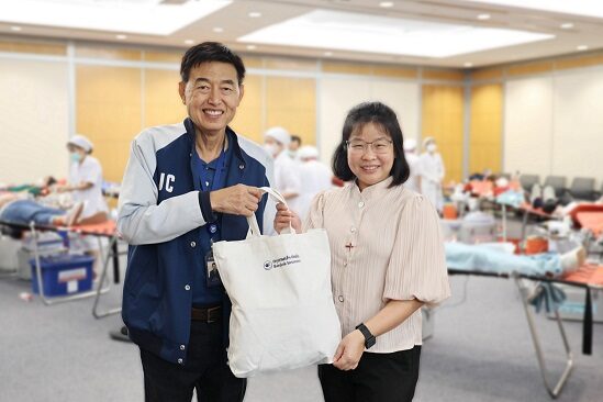 กรุงเทพประกันภัยจัดกิจกรรมบริจาคโลหิตให้แก่สภากาชาดไทยส่งท้ายปี