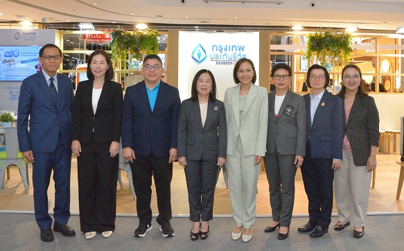 ภาพหลัก กรุงเทพประกันชีวิต ร่วมงานวันประกันชีวิต