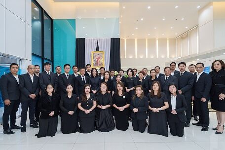 1OCEAN LIFE ไทยสมุทร จัดพิธีน้อมถวายความอาลัยแด่สมเด็จพระนางเจ้าสิริกิติ์