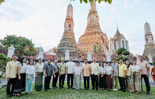 แสงแรกแห่งอรุณ 06