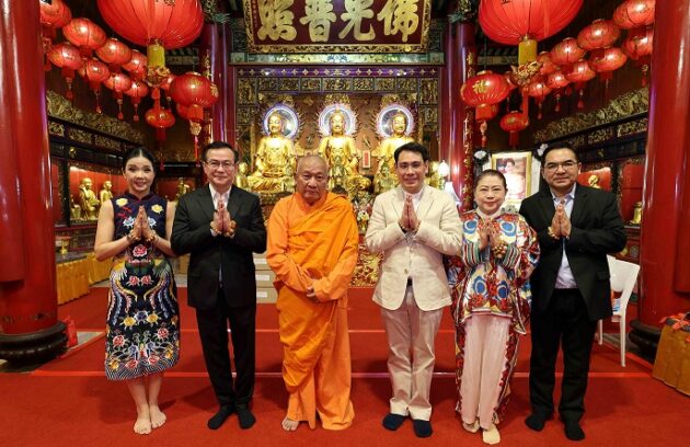 01_ถวายปฏิทินวัดเล่ง