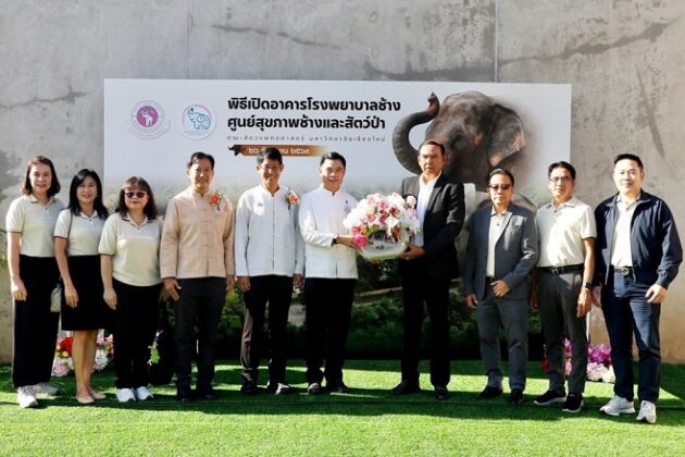 01_ร่วมพิธีเปิด (1)